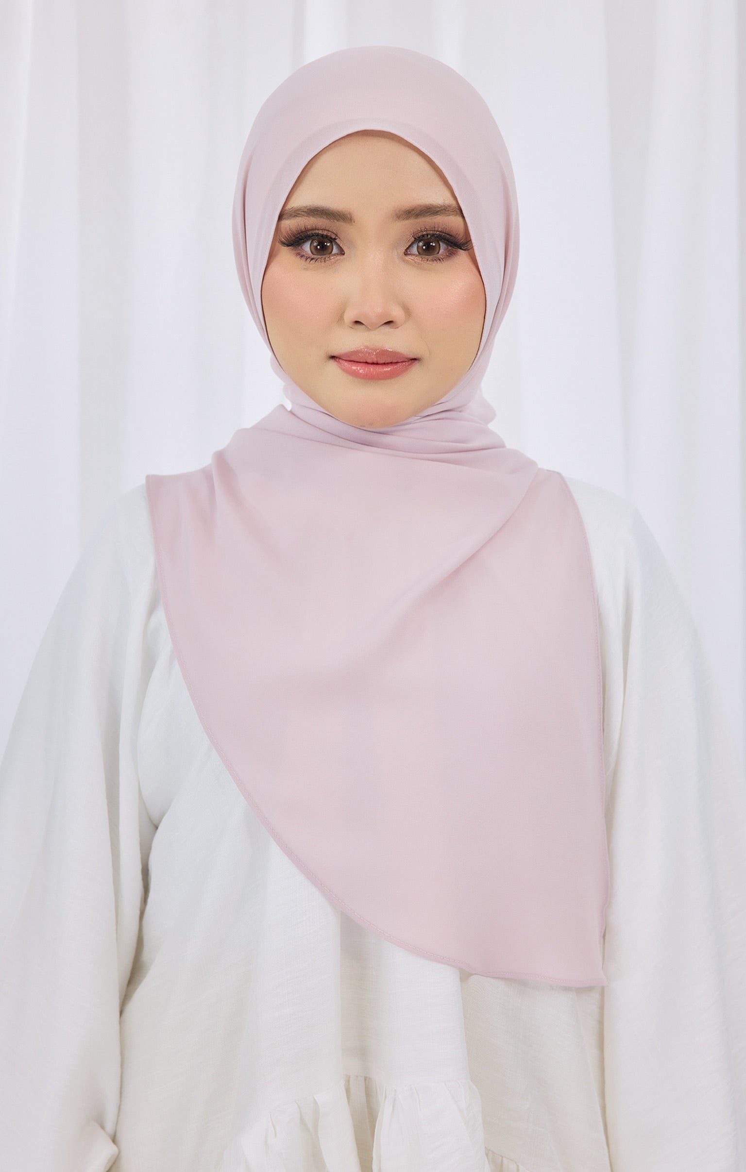 Whisper Basic in Blush Petal