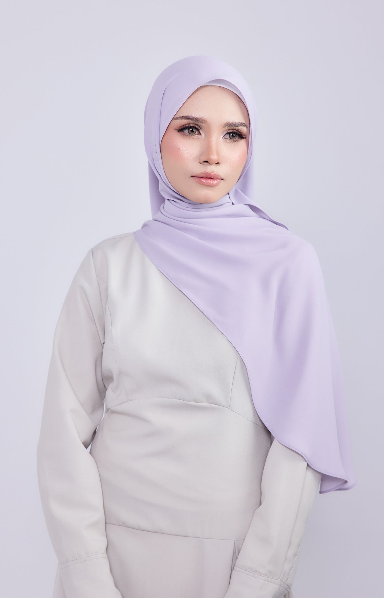 Whisper Basic in Lilac Mist - Hoodie Shawl 2m
