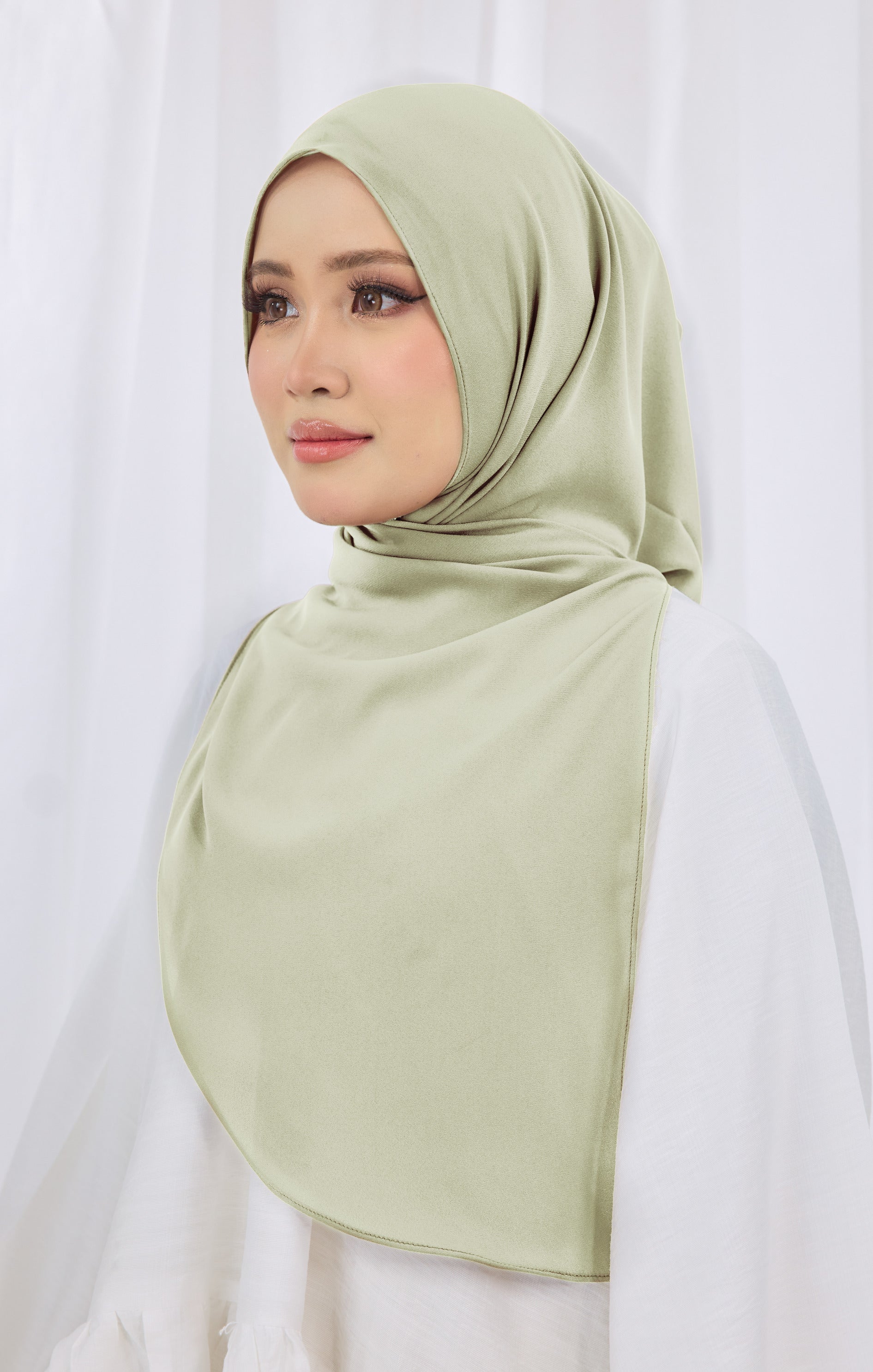 Whisper Basic in Sage Mist